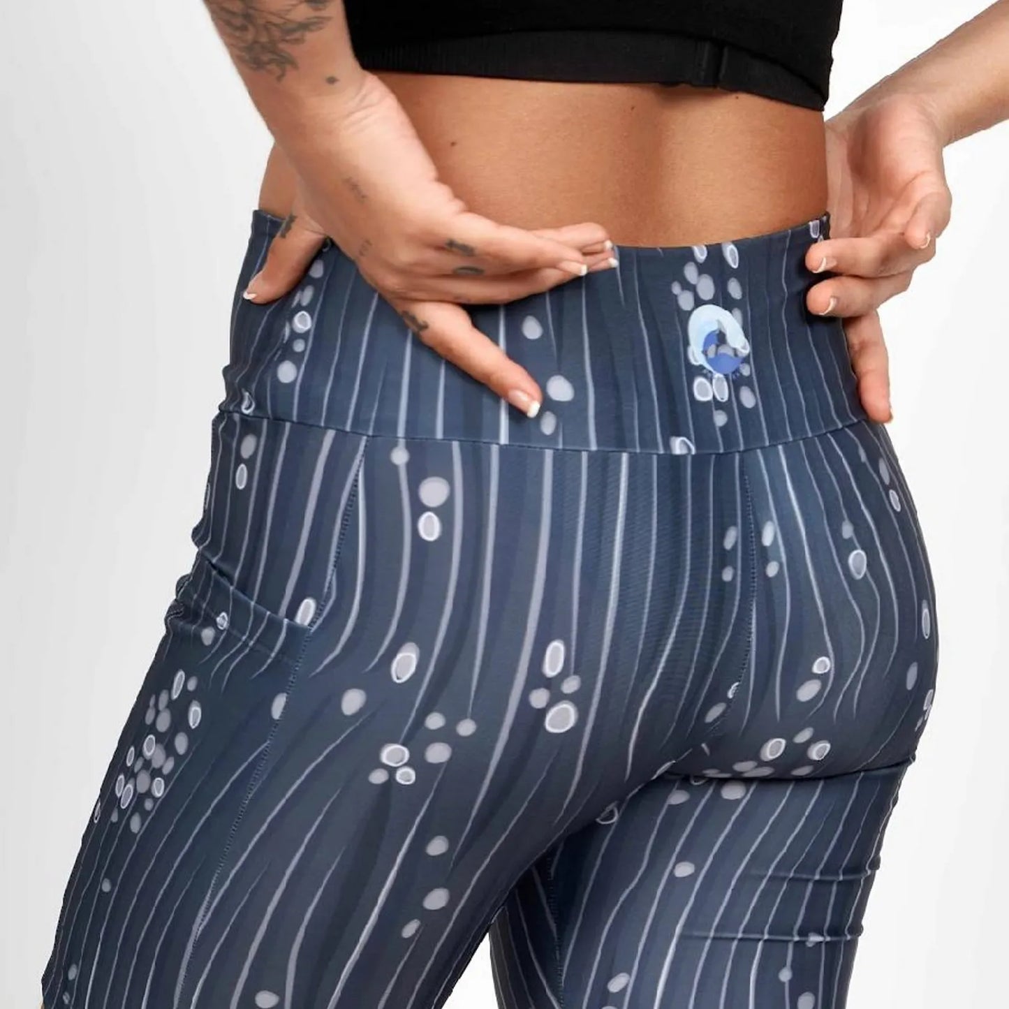 Hump Back Biker Shorts Women